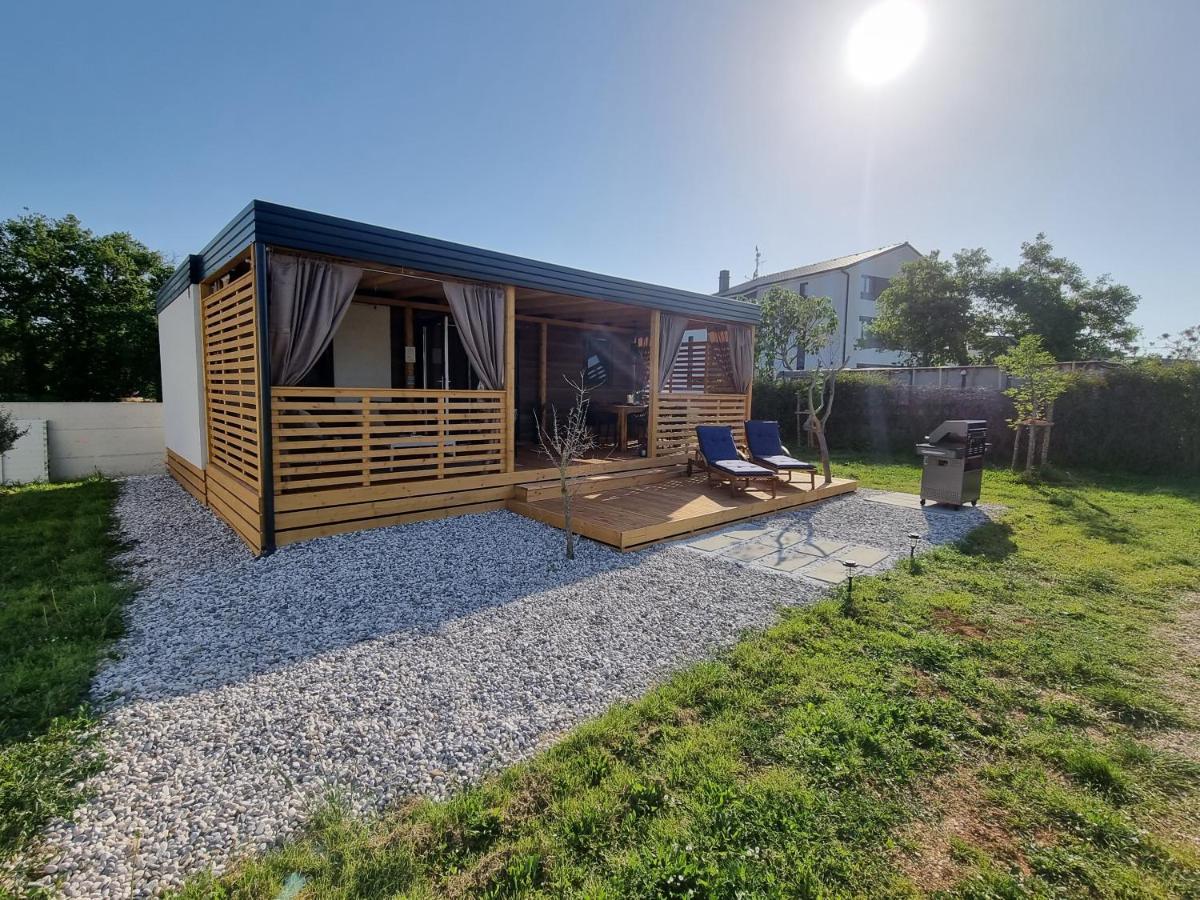 Mobilehome Elena Premium With Pool, Istria Banjole Exterior foto