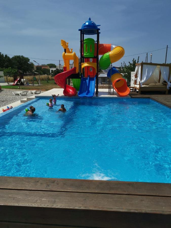 Mobilehome Elena Premium With Pool, Istria Banjole Exterior foto
