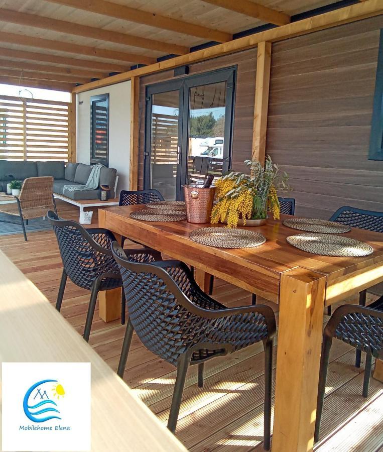 Mobilehome Elena Premium With Pool, Istria Banjole Exterior foto