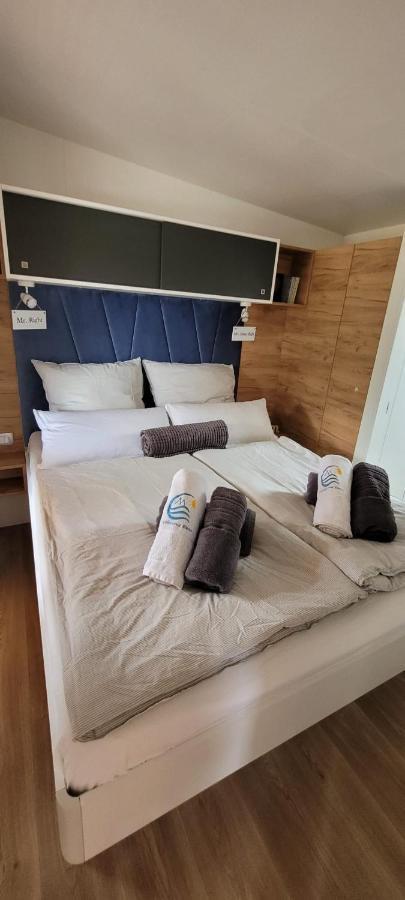 Mobilehome Elena Premium With Pool, Istria Banjole Exterior foto